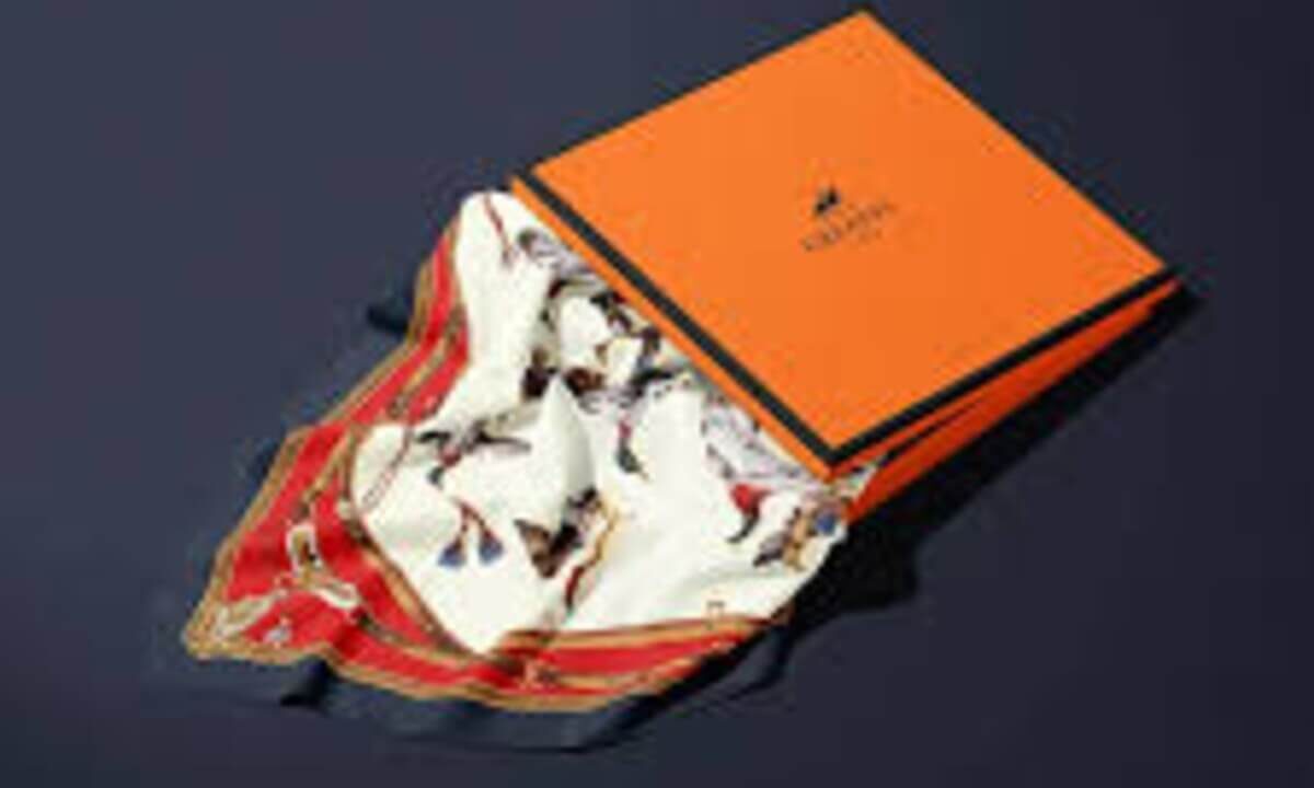 Bandana Packaging: An Original Approach for Wrapping